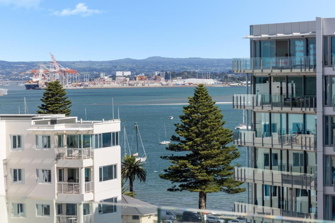 Oceanside Apartment With Iconic Views Mount Maunganui Bagian luar foto