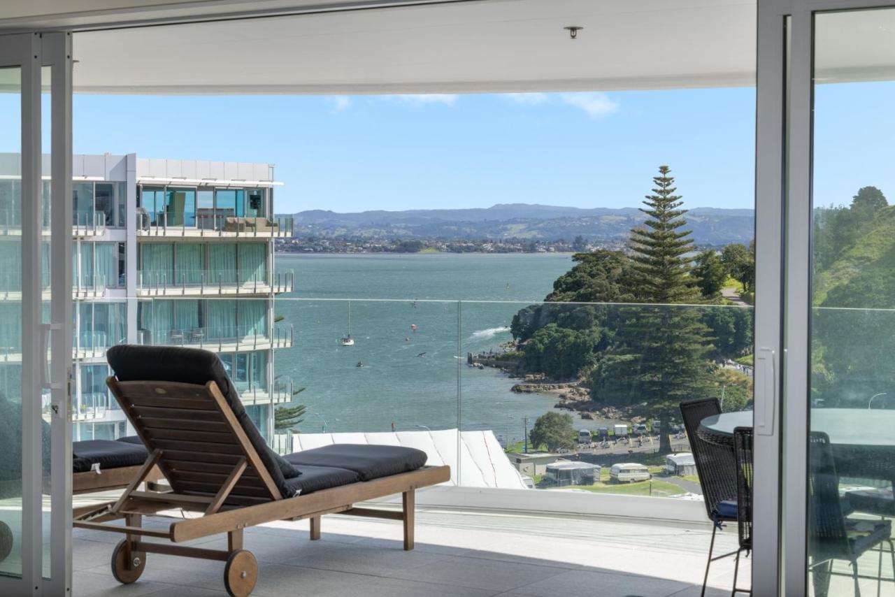 Oceanside Apartment With Iconic Views Mount Maunganui Bagian luar foto